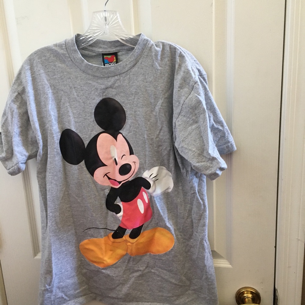 FINAL MARKDOWN Unisex Mickey tee (M)